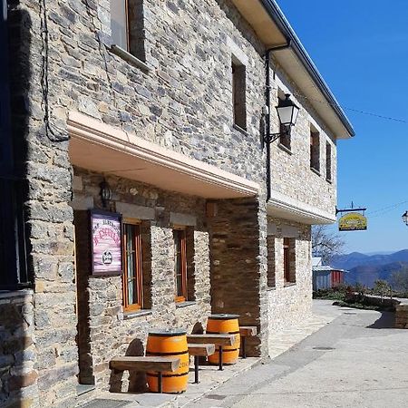 Albergue La Escuela La Laguna  Екстер'єр фото