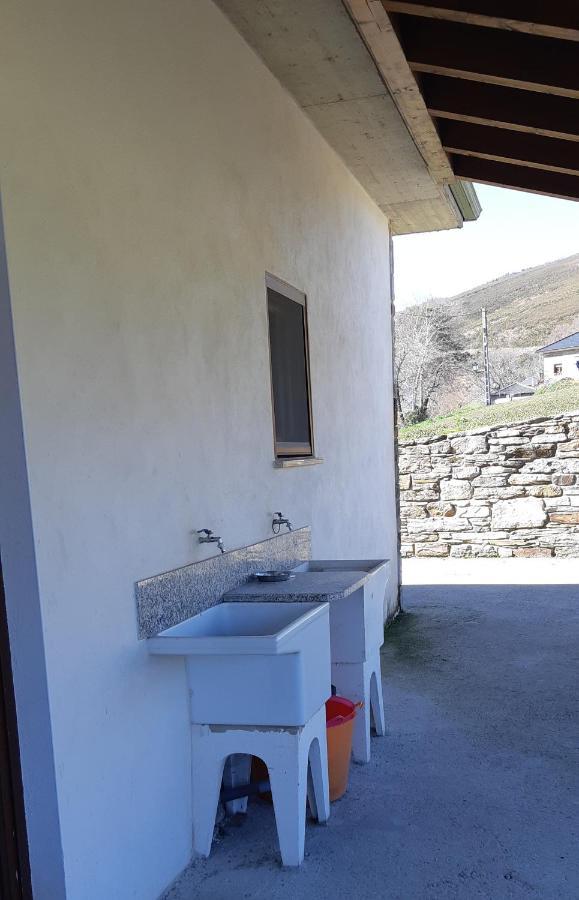 Albergue La Escuela La Laguna  Екстер'єр фото